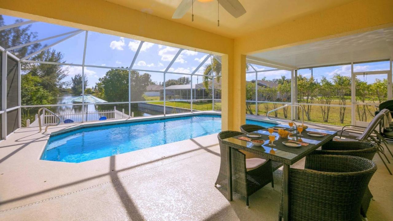 !New! Villa Sunshine Private Pool Cape Coral Exterior photo